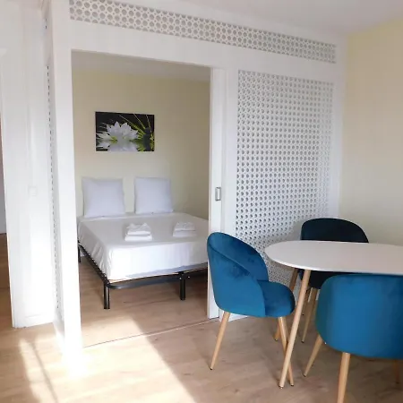 Center Bay T1 7eme Les Pieds Dans L'eau Et Parking Appartement *