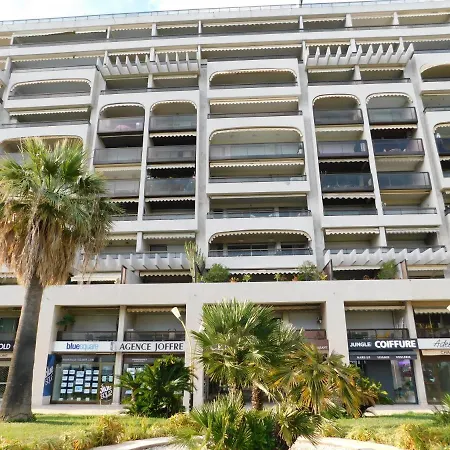 Center Bay T1 7eme Les Pieds Dans L'eau Et Parking Appartement Antibes